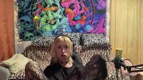 danitavranich online show from August 2026 04:10:02 PM