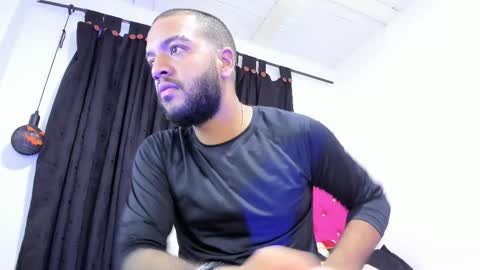 Snapshot of dann_27 chatting on February 2025 04:20:01 AM Dann online show from February 2025 04:20:01 AM
