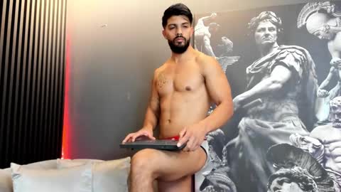 Snapshot of dann_saenz chatting on January 2025 05:13:02 PM Dann saenz online show from January 2025 05:13:02 PM