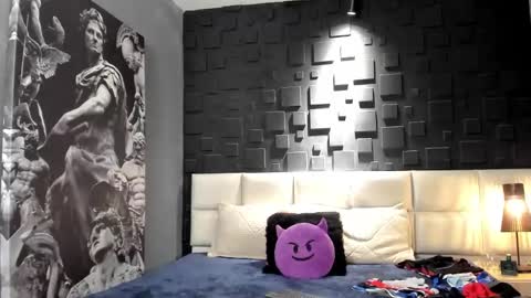 Snapshot of dann_saenz chatting on January 2025 03:33:01 AM Dann saenz online show from January 2025 03:33:01 AM