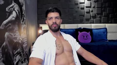 Snapshot of dann_saenz chatting on January 2025 12:22:02 PM Dann saenz online show from January 2025 12:22:02 PM