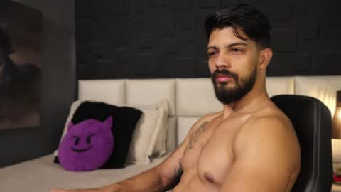 Snapshot of dann_saenz chatting on February 2025 10:54:01 AM Dann saenz online show from February 2025 10:54:01 AM