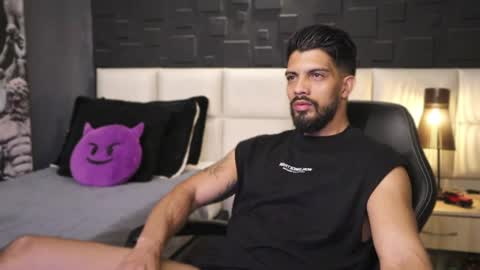 Snapshot of dann_saenz chatting on February 2025 01:22:01 AM Dann saenz online show from February 2025 01:22:01 AM