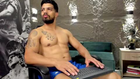 Snapshot of dann_saenz chatting on February 2025 12:23:02 PM Dann saenz online show from February 2025 12:23:02 PM