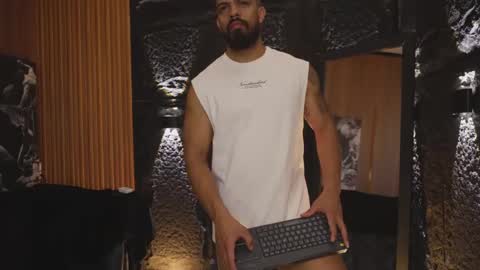 Snapshot of dann_saenz chatting on October 2025 02:36:01 PM Dann saenz online show from October 2025 02:36:01 PM