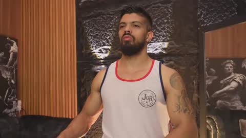 Snapshot of dann_saenz chatting on October 2025 11:44:02 AM Dann saenz online show from October 2025 11:44:02 AM