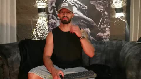 Snapshot of dann_saenz chatting on December 2025 02:12:02 PM Dann saenz online show from December 2025 02:12:02 PM