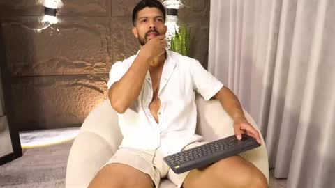 Dann saenz online show from April 2026 01:03:02 PM