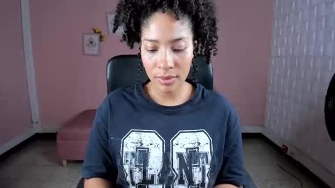 Snapshot of danna_berry chatting on January 2025 02:50:01 PM DannaBerry online show from January 2025 02:50:01 PM