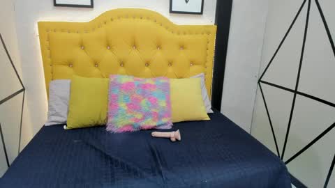 Danna online show from May 2026 07:43:02 PM