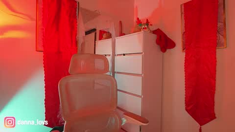 Danna Lovs online show from December 2025 11:15:02 AM