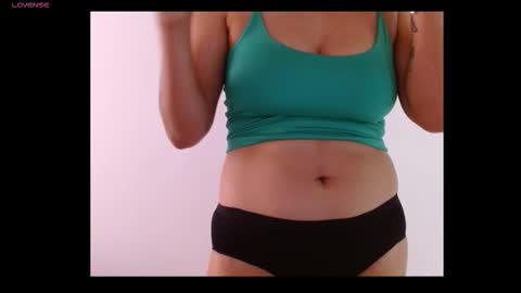 Danna online show from November 2025 03:47:02 PM