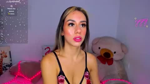 Danna Rhodes online show from May 2026 06:41:01 AM