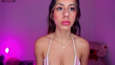Danna Rhodes online show from June 2026 04:42:01 PM