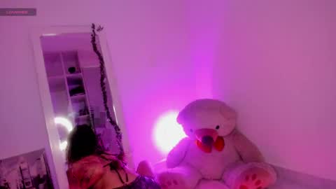 Danna Rhodes online show from June 2026 05:17:02 PM