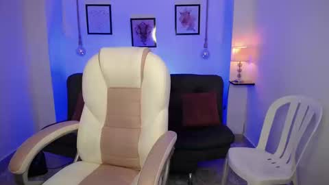 Snapshot of danna_rouse_ chatting on November 2025 09:48:01 PM Danna online show from November 2025 09:48:01 PM