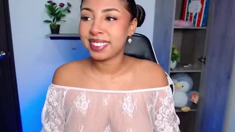 Danna online show from December 2025 10:13:02 AM