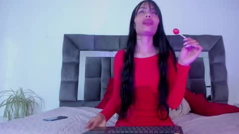 Snapshot of danna_velvet chatting on September 2025 08:24:02 PM Danna online show from September 2025 08:24:02 PM