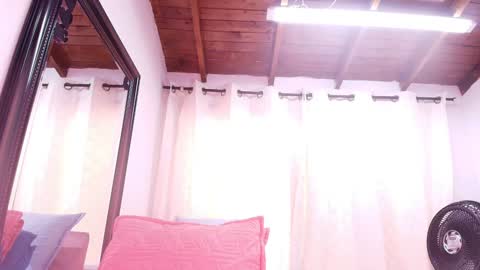 Danna Berlin  online show from January 2025 07:18:01 PM