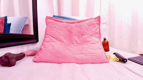 Danna Berlin  online show from February 2025 10:21:01 PM