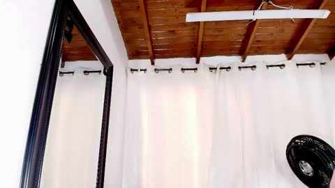 Danna Berlin  online show from February 2025 07:19:02 PM