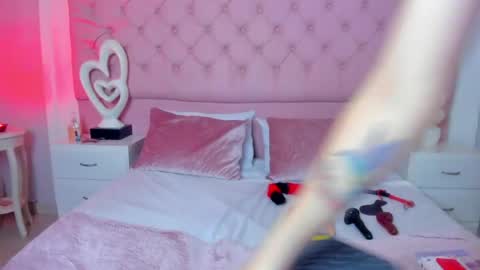 Danna  online show from May 2026 09:27:01 PM