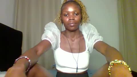 Snapshot of dannamikayla chatting on December 2025 01:43:02 AM dannamikayla online show from December 2025 01:43:02 AM