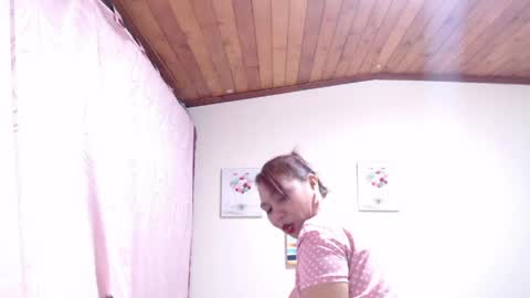 dannamomcerratt online show from April 2026 01:47:02 AM