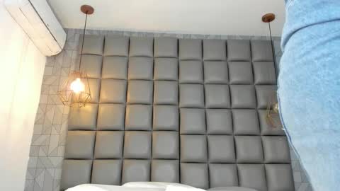 Danna online show from December 2025 12:11:02 PM