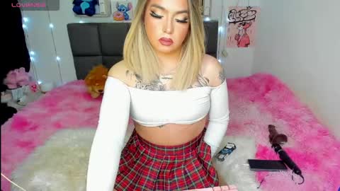 dannia_13 online show from May 2026 12:52:01 AM