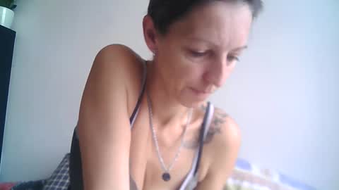 Snapshot of dannica1 chatting on October 2025 07:20:02 AM dannica1 online show from October 2025 07:20:02 AM