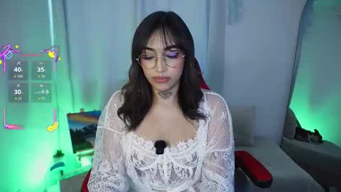 Snapshot of dannielle_ chatting on March 2026 07:52:01 PM online show from March 2026 07:52:01 PM