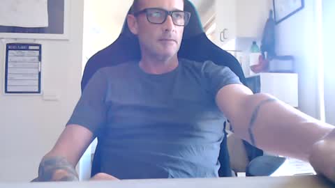 dannozdirekt online show from February 2025 05:02:02 AM