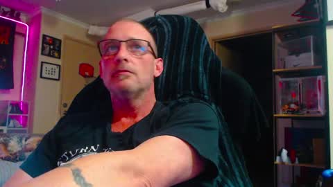dannozdirekt online show from May 2026 03:51:02 PM