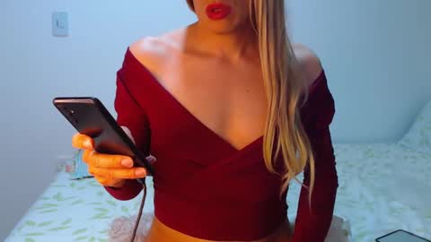 Snapshot of danny4hot chatting on November 2025 03:06:01 AM Danny4hot online show from November 2025 03:06:01 AM