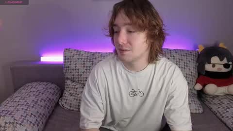 Snapshot of danny_and_ellen chatting on October 2025 05:02:02 PM danny and ellen online show from October 2025 05:02:02 PM