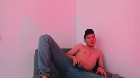 danny_and_lara online show from October 2025 07:25:02 PM