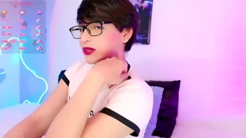 Danny online show from October 2025 08:08:01 PM