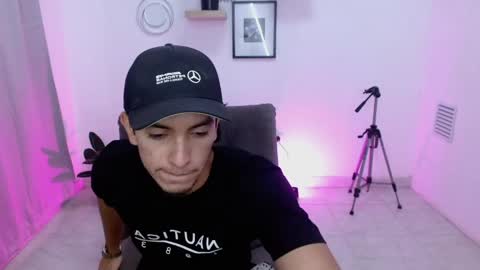 Snapshot of dante_18cm chatting on May 2026 06:24:01 PM Dante online show from May 2026 06:24:01 PM