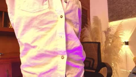 Snapshot of dante_bre chatting on March 2025 06:54:01 PM dante_bre online show from March 2025 06:54:01 PM