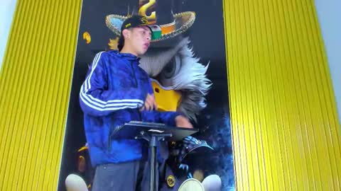 dante_brown1 online show from October 2025 09:36:02 PM