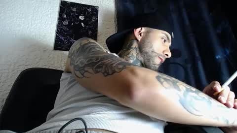 Snapshot of dante_d_angelo_ chatting on December 2025 06:44:01 AM dante_d_angelo_ online show from December 2025 06:44:01 AM