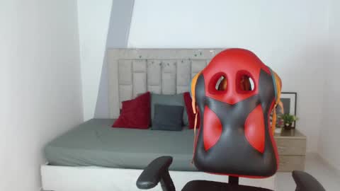 dante_fox723 online show from February 2026 11:25:02 AM