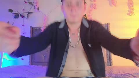 Snapshot of dante_grayy chatting on November 2025 02:23:01 AM Dantegrayy online show from November 2025 02:23:01 AM