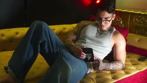 Snapshot of dantecoppolaa chatting on March 2026 11:43:01 PM Dante coppola online show from March 2026 11:43:01 PM