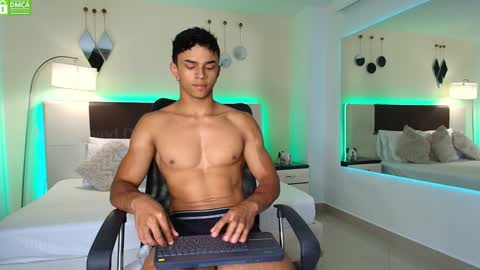 Snapshot of danteestone chatting on January 2025 09:09:02 PM Dante online show from January 2025 09:09:02 PM