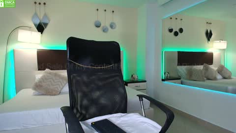 Snapshot of danteestone chatting on January 2025 03:23:01 AM Dante online show from January 2025 03:23:01 AM