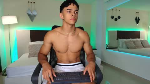 Snapshot of danteestone chatting on February 2025 08:57:01 PM Dante online show from February 2025 08:57:01 PM