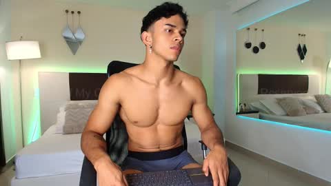 Snapshot of danteestone chatting on February 2025 11:58:02 PM Dante online show from February 2025 11:58:02 PM