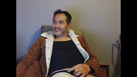 dantehot82 online show from January 2025 05:32:01 PM